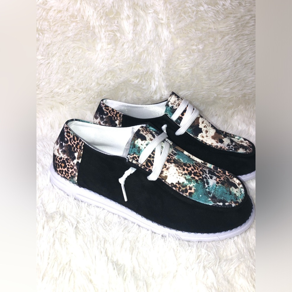 🐆🩵Women's Multicolor Animal Casual Shoes 42 US women’s 10 NWOT 🩵🐆 - Picture 2 of 16